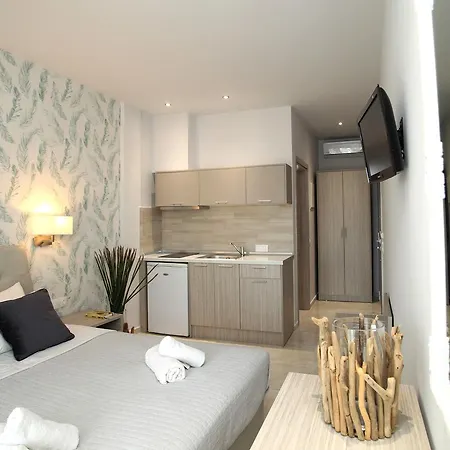 Apartment Irida *